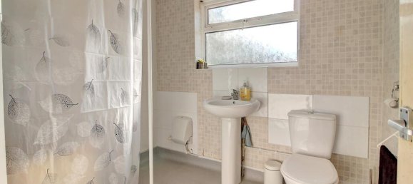 2 bedrooms House in Farnham, United Kingdom No. 10783 3