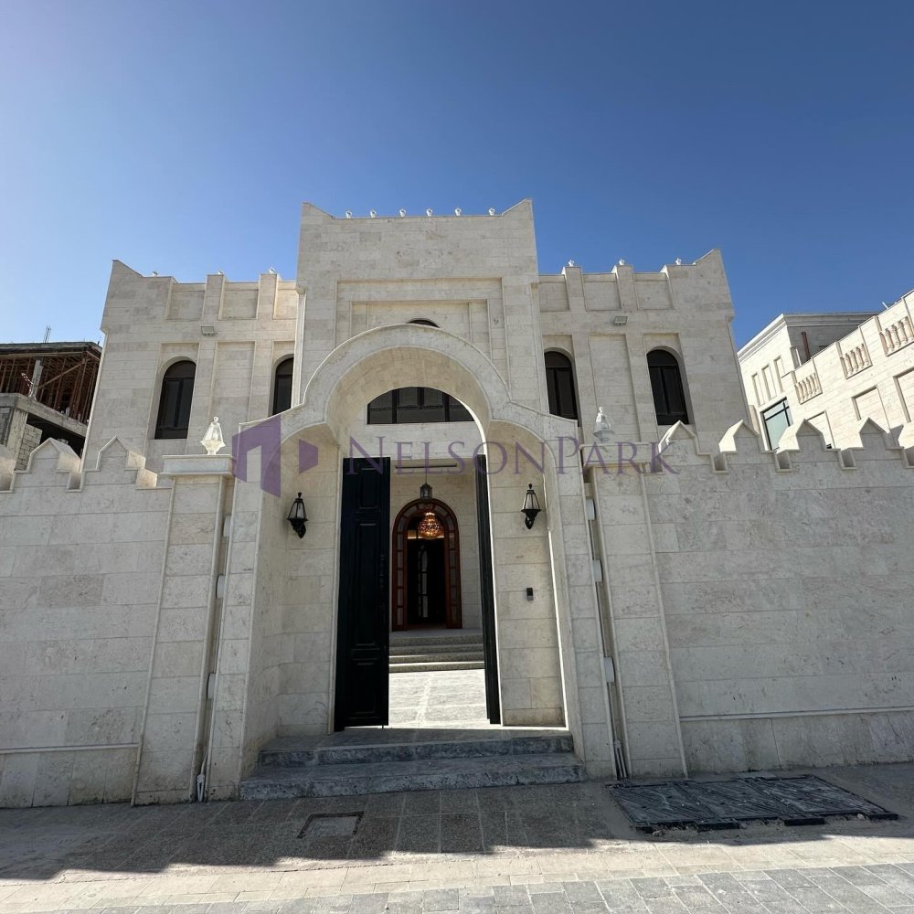 7 bedrooms Villa in Lusail, Qatar No. 2082