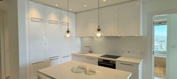 2 bedrooms Apartment in Pyrgos, Cyprus No. 21617 3