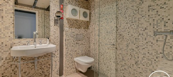 4 bedrooms House in Montreuil, France No. 185736 10