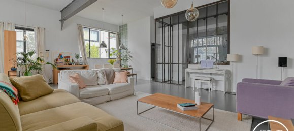 4 bedrooms House in Montreuil, France No. 185736 6