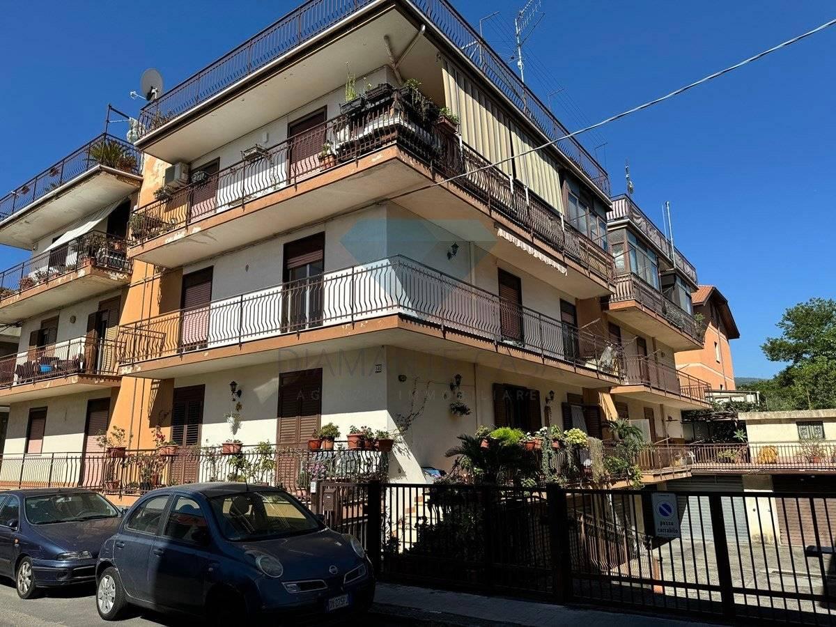 Apartamento de 3 habitaciónes en Fiumefreddo di Sicilia, Italy No. 155167