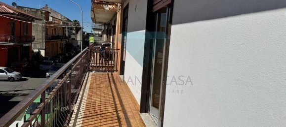 Apartamento de 3 habitaciónes en Fiumefreddo di Sicilia, Italy No. 155167 2