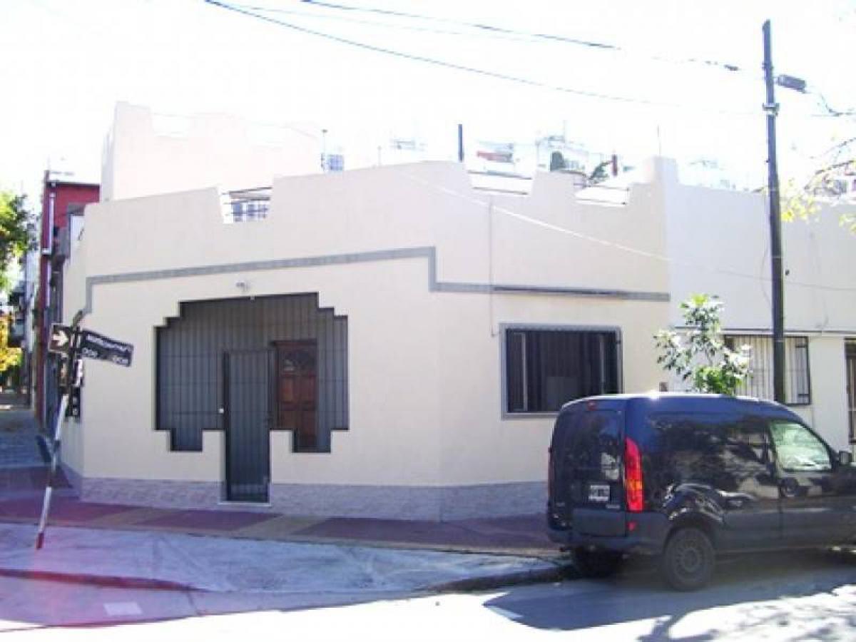 3 bedrooms House in Buenos Aires, Argentina No. 85102