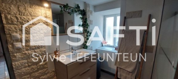 3 Schlafzimmer Schlösser in Saint-Hilaire-de-Court, France, Nr. 44765 10