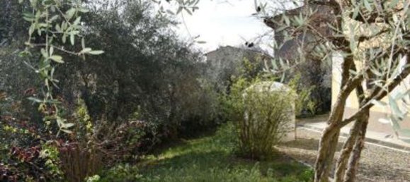 16 rooms Villa in Florence, Italy No. 48066 38