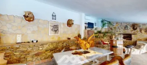 4 bedrooms Villa in Sayalonga, Spain No. 46001 46