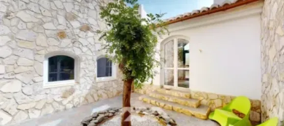 4 bedrooms Villa in Sayalonga, Spain No. 46001 20
