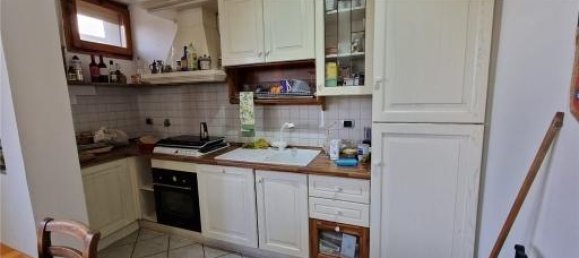 4 rooms Apartment in Scandicci, Italy No. 32370 4