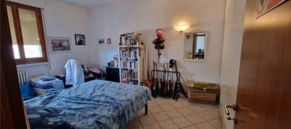 4 rooms Apartment in Scandicci, Italy No. 32370 10