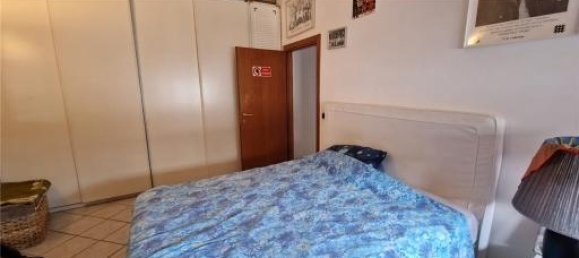 4 rooms Apartment in Scandicci, Italy No. 32370 8