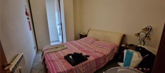 4 rooms Apartment in Scandicci, Italy No. 32370 2