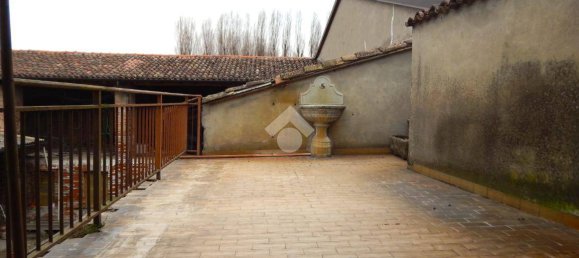 5 Schlafzimmer Haus in Isola Dovarese, Italy, Nr. 212862 14