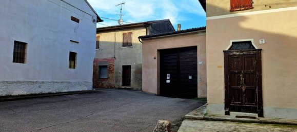 5 Schlafzimmer Haus in Isola Dovarese, Italy, Nr. 212862 29