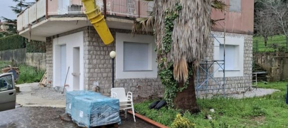 4-salle Villa à Monreale, Italy No. 299500 2