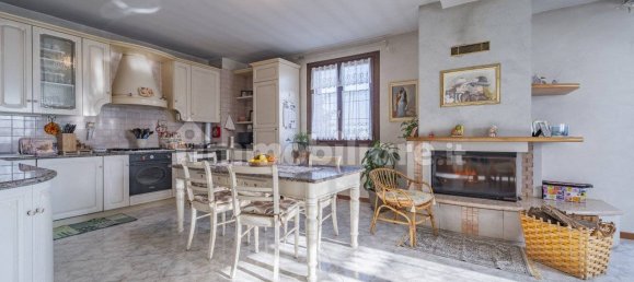 4 bedrooms Villa in Villaverla, Italy No. 219887 8