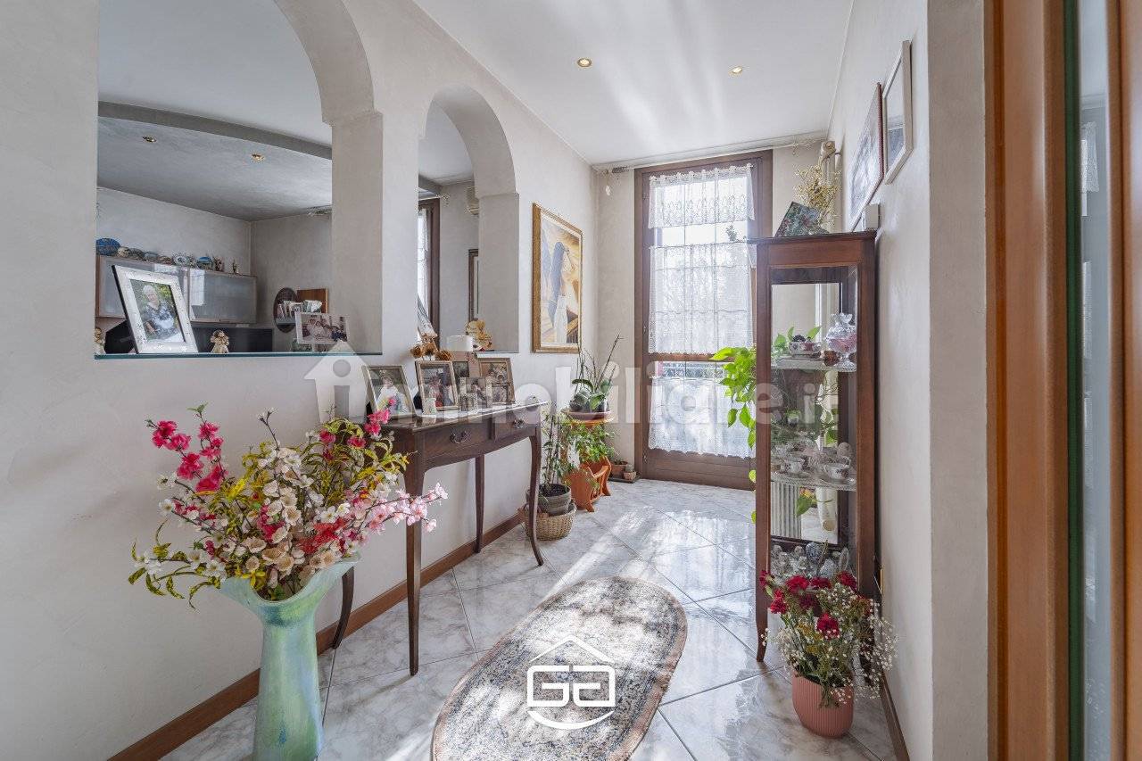 4 bedrooms Villa in Villaverla, Italy No. 219887