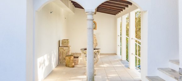 3 bedrooms Villa in Cascais, Portugal No. 96443 3