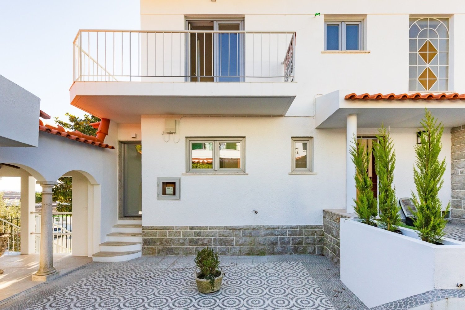 3 bedrooms Villa in Cascais, Portugal No. 96443