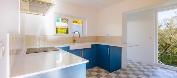 3 bedrooms Villa in Cascais, Portugal No. 96443 9