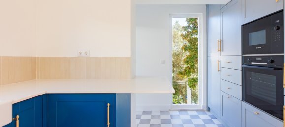 3 bedrooms Villa in Cascais, Portugal No. 96443 11