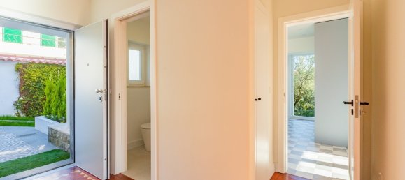 3 bedrooms Villa in Cascais, Portugal No. 96443 8