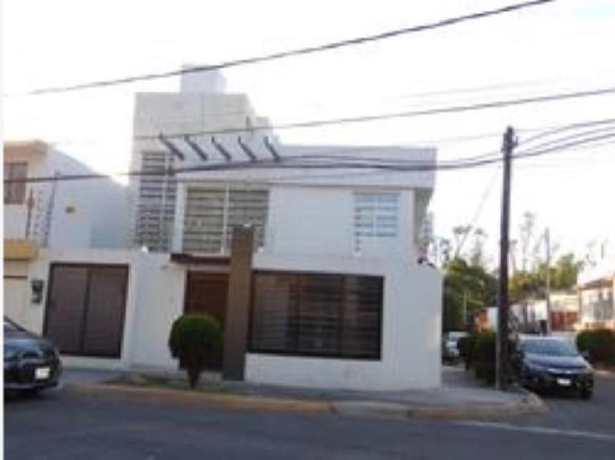 4 bedrooms House in Tlalnepantla, Mexico No. 219961