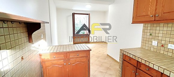2 chambres Appartement à Carrières-sur-Seine, France No. 184792 2