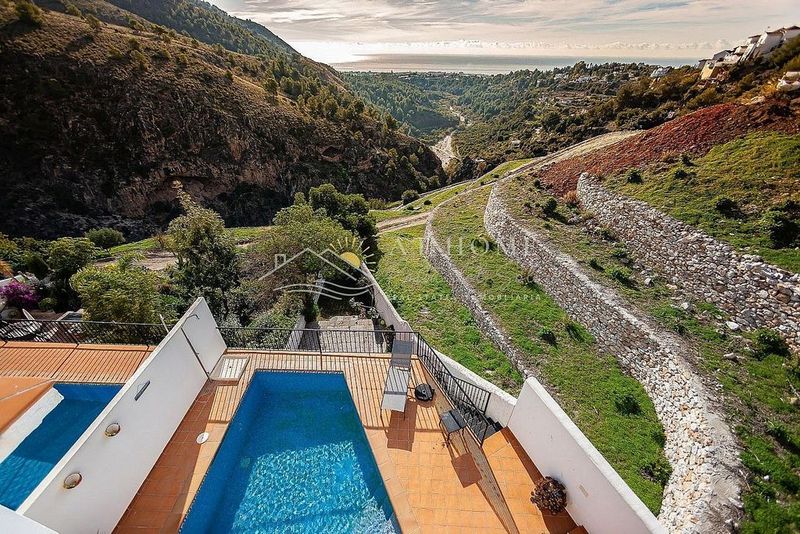 3 غرف نوم منزل في Frigiliana, Spain رقم 231458