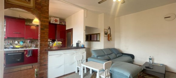 3 rooms Apartment in Prato, Italy No. 261333 11