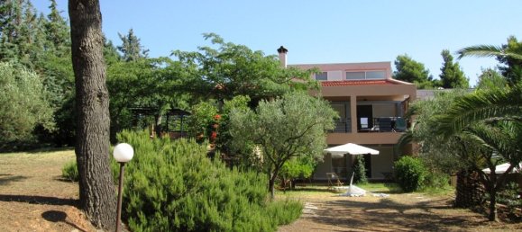 260m² Property in Chalkidiki, Greece No. 7050 2