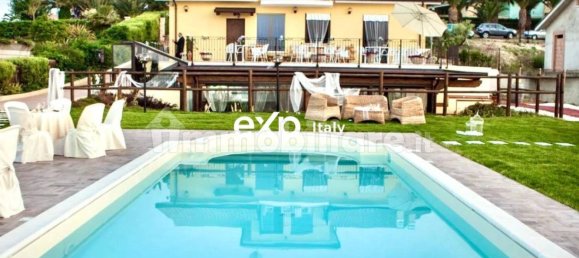 14 bedrooms Villa in Petacciato, Italy No. 297774 3