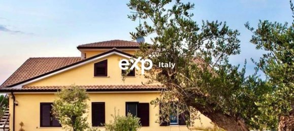 14 bedrooms Villa in Petacciato, Italy No. 297774 6