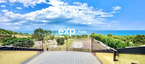 14 bedrooms Villa in Petacciato, Italy No. 297774 34