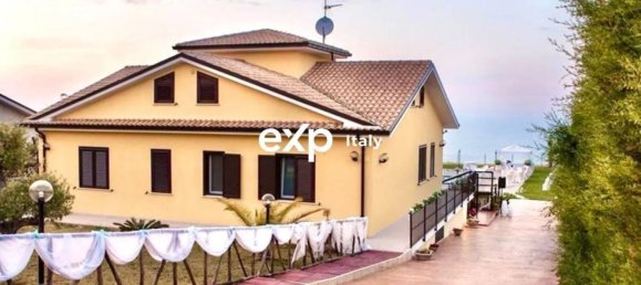 14 bedrooms Villa in Petacciato, Italy No. 297774 2