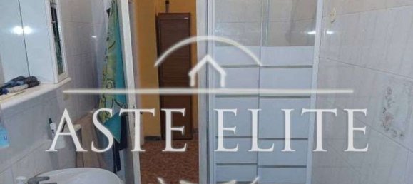 3 rooms Apartment in Rome, Italy No. 197443 9