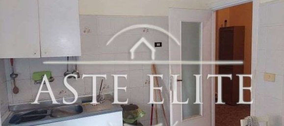 3 rooms Apartment in Rome, Italy No. 197443 7