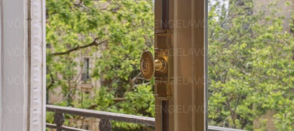 2 bedrooms Apartment in Paris, France No. 187861 6