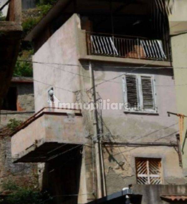 Casa de 2 dormitorios en Messina, Italy No. 40881