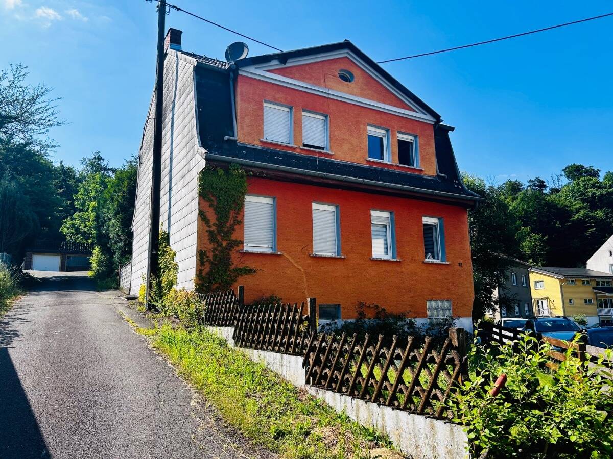 Casa de 4 habitaciónes en Saarbrucken, Germany No. 231549