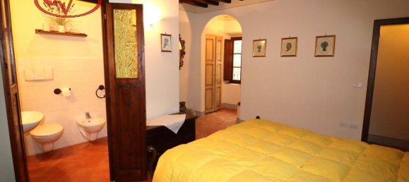 2 rooms Apartment in Laterina Pergine Valdarno, Italy No. 232050 2