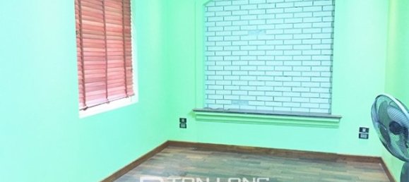 4 bedrooms Villa in Long Bien, Vietnam No. 3390 12