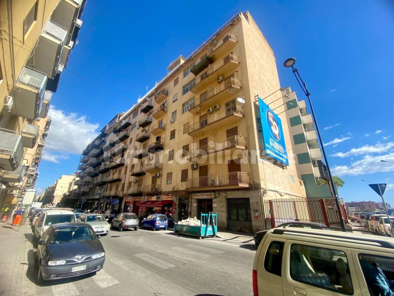 2 bedrooms Apartment in Palermo, Italy No. 360230
