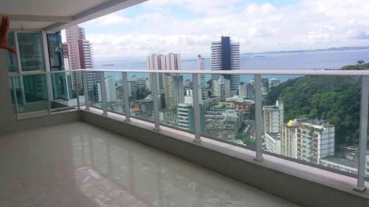 4 bedrooms Apartment in Salvador, Brazil No. 440557