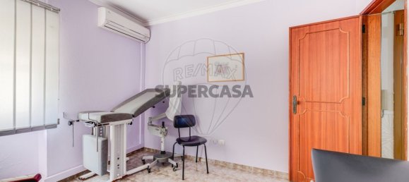 4 غرف نوم شقة في Barreiro, Portugal رقم 284657 16