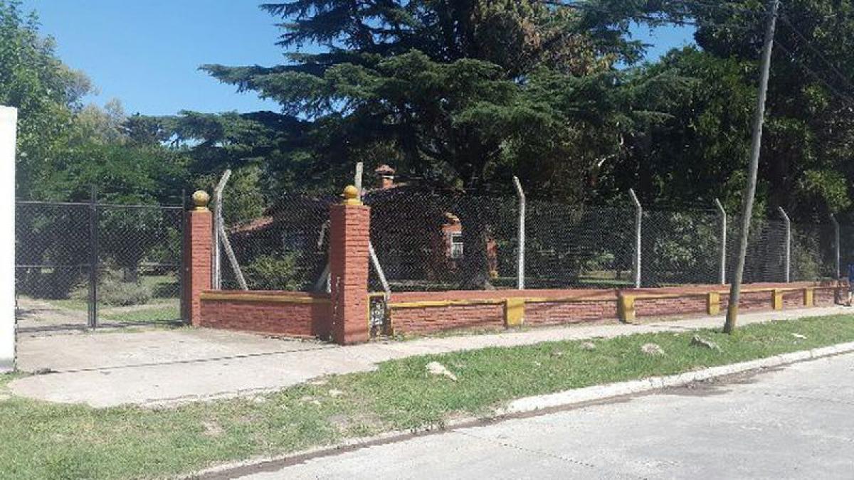  Land in Berazategui, Argentina No. 41115