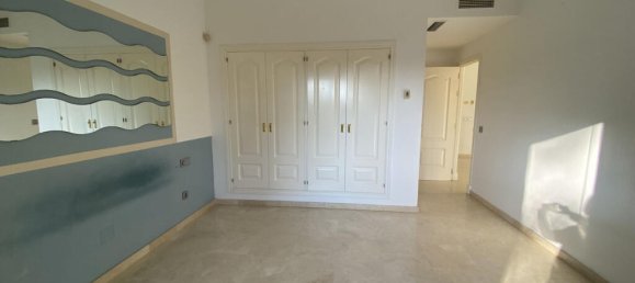 Apartamento de 2 dormitorios en Marbella, Spain No. 185101 8