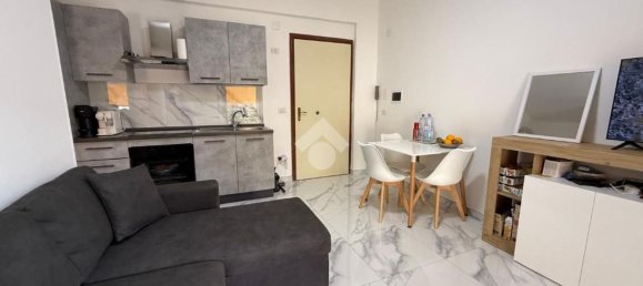 Apartamento de 2 dormitorios en Nocera Terinese, Italy No. 321036 4