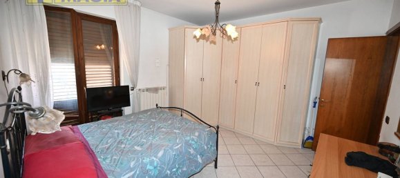 290m² Office in Ascoli Piceno, Italy No. 71630 13