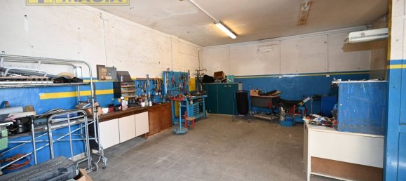 290m² Office in Ascoli Piceno, Italy No. 71630 17